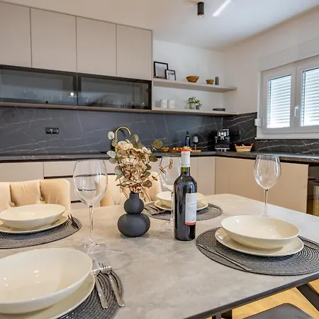 Frane - Lavanda Apartment *